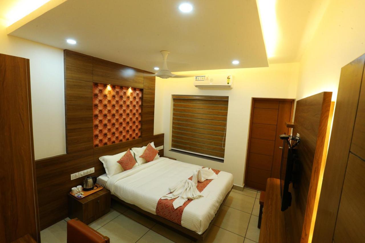 Ahlan Luxury Rooms Kochi Eksteriør bilde