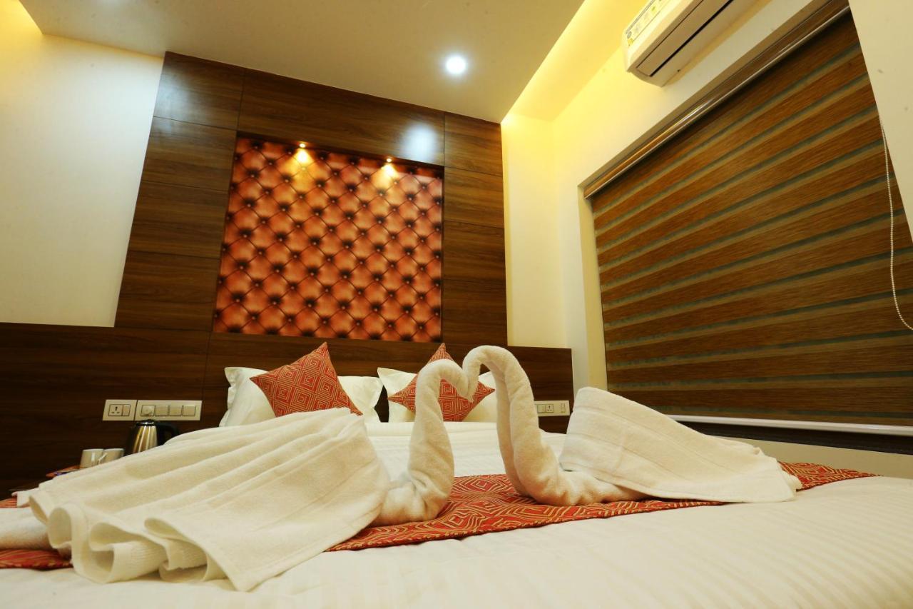 Ahlan Luxury Rooms Kochi Eksteriør bilde