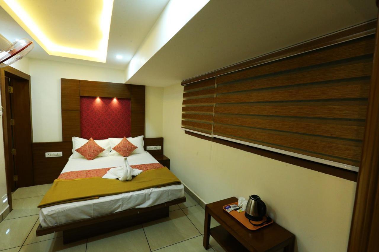 Ahlan Luxury Rooms Kochi Eksteriør bilde